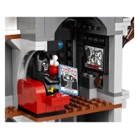 LEGO The Batman Movie 70922 The Joker Manor