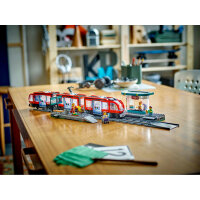 LEGO City 60423 Straßenbahn mit Haltestelle (Gebraucht mit Karton)