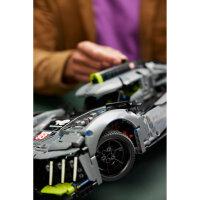 LEGO Technic 42156 PEUGEOT 9X8 24H Le Mans Hybrid Hypercar